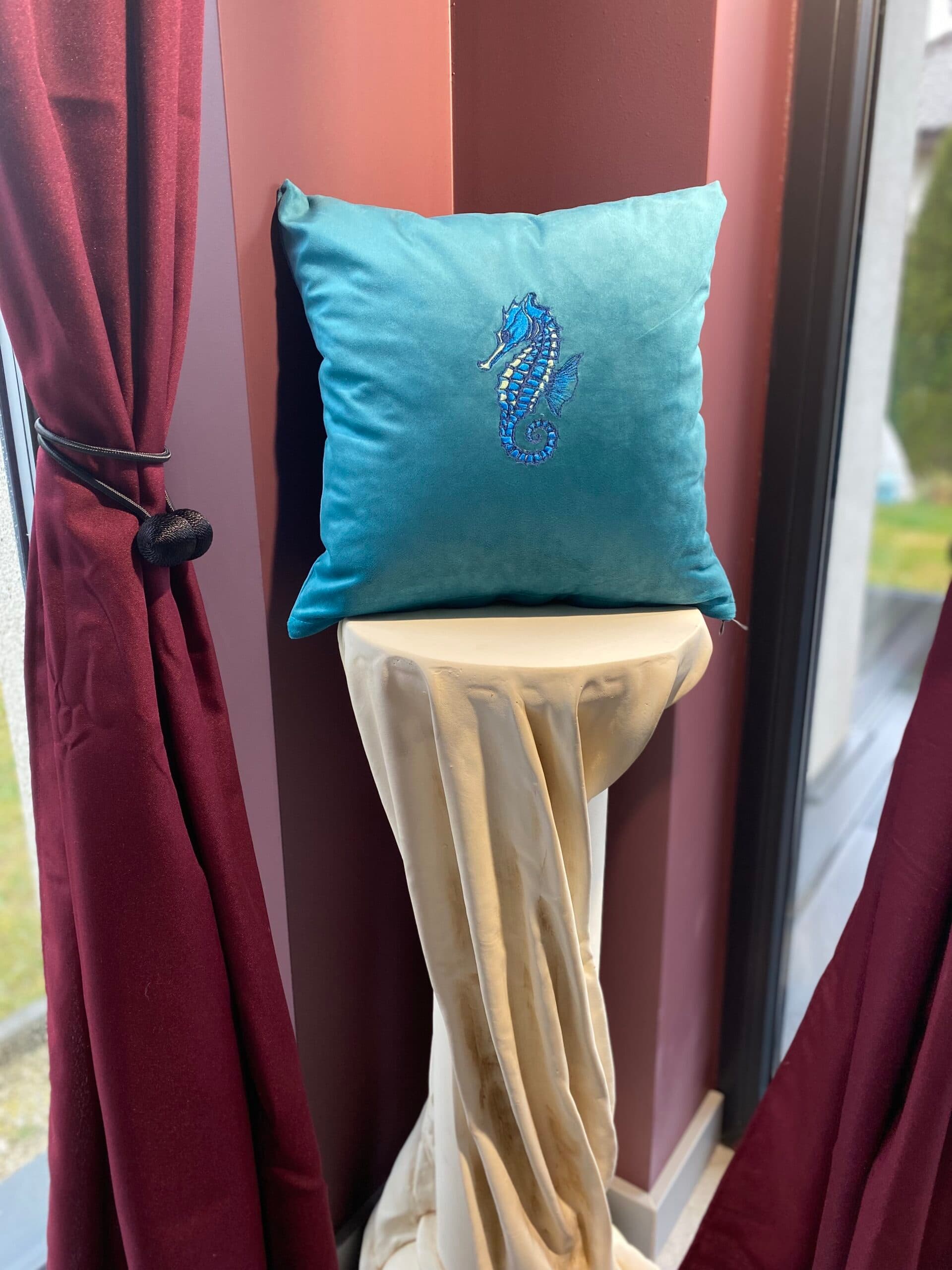 Poduszka "Konik Morski"